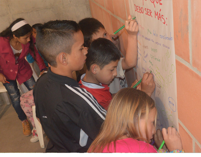 Equipo de Posreasentamiento trabaja con la infancia